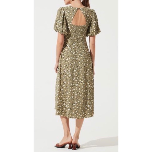 NWOT ASTR the Label Sweetheart Dress in Sage Green Ditsy fits like M - Picture 2 of 9